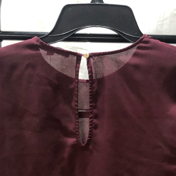 Burgundy ladies size small tie front dress blouse - Picture 5 of 5